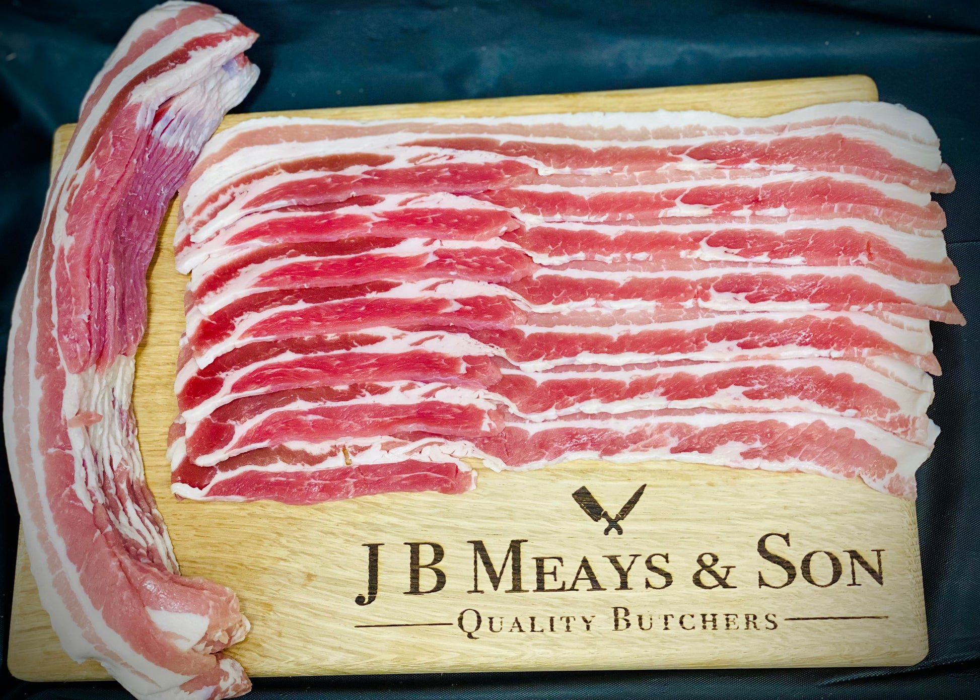 Top quality dry cured streaky bacon, locally sourced in Leeds. A definite winner, and an essential breakfast ingredient!
